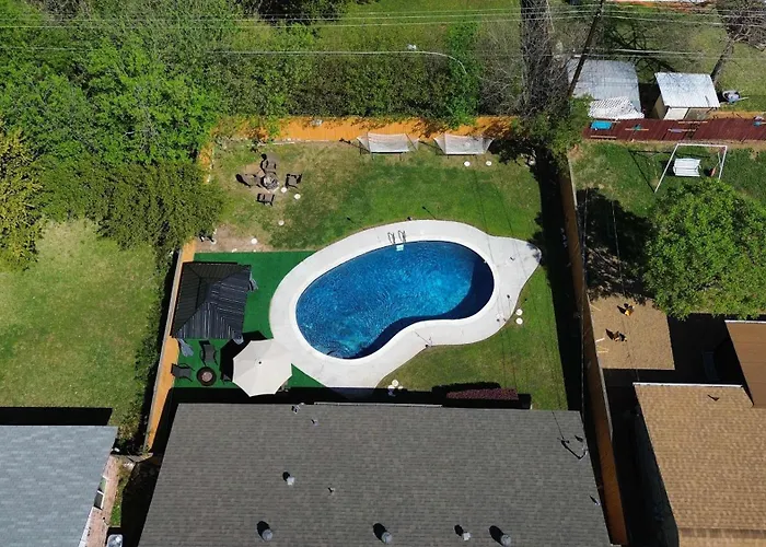 Holiday 4Br 2Ba Home With Pool, Hot Tub, Fire Pit